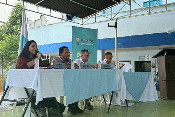 La concejal Alejandra Santos, manifestó que supervisará que estos compromisos se cumplan.