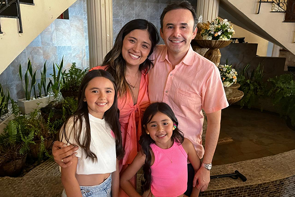 Su familia está apelando a la generosidad de las personas para reunir recursos y llevarla a tratar a Estados Unidos. 
