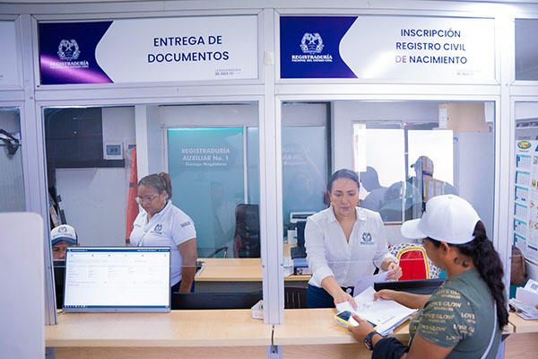Esta jornada de entrega gratuita de cédulas digitales es un paso importante hacia la construcción de una sociedad más equitativa.