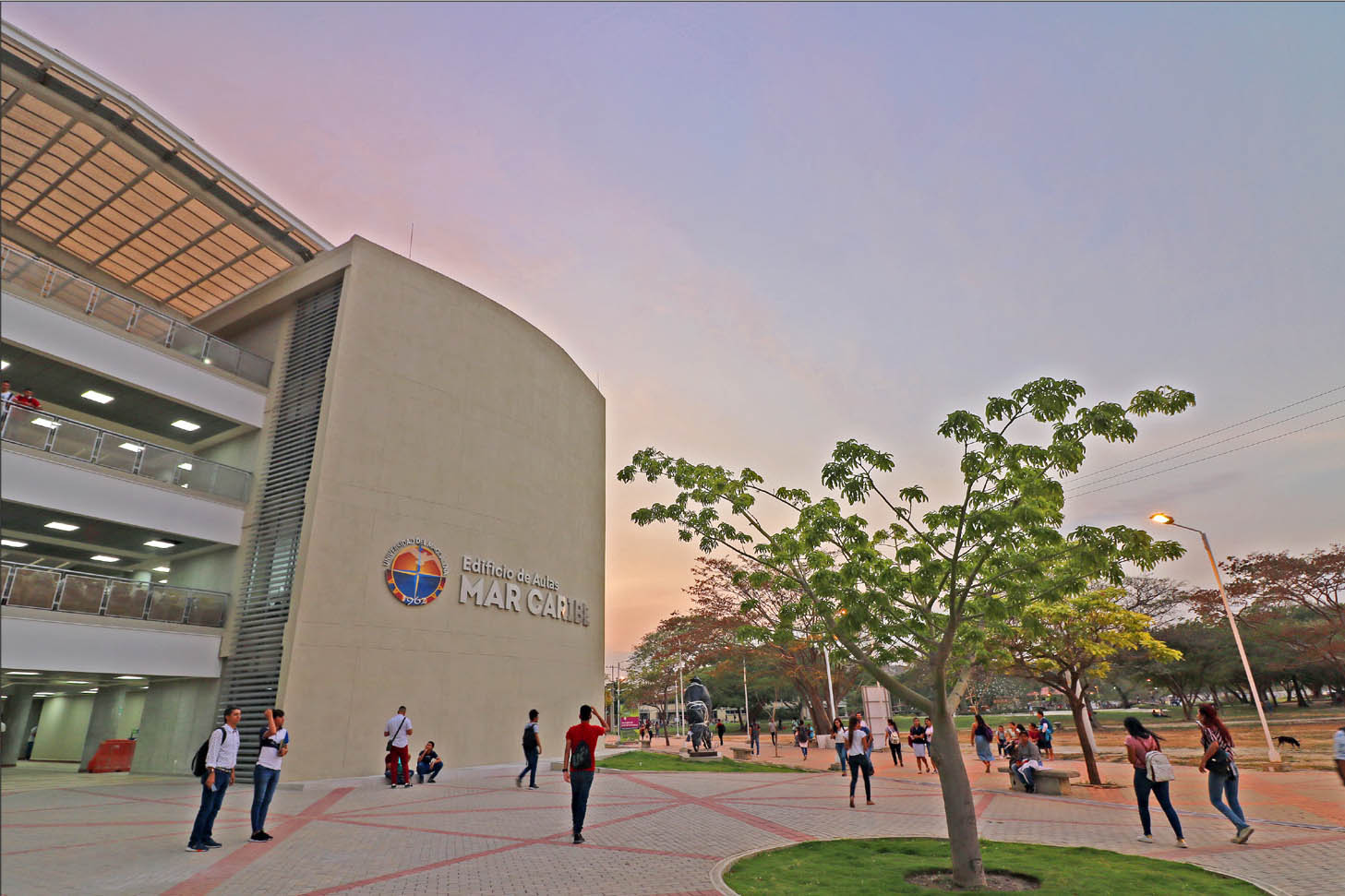 ALERTA.ADMISIÓN.UNIMAGDALENA.1: La Universidad del Magdalena alerta a los aspirantes y ciudadanía en general tener cuidado con estafadores que cobran dinero a cambio de cupos para ingresar a programas académicos de pregrado presencial en el segundo semestre de 2024.