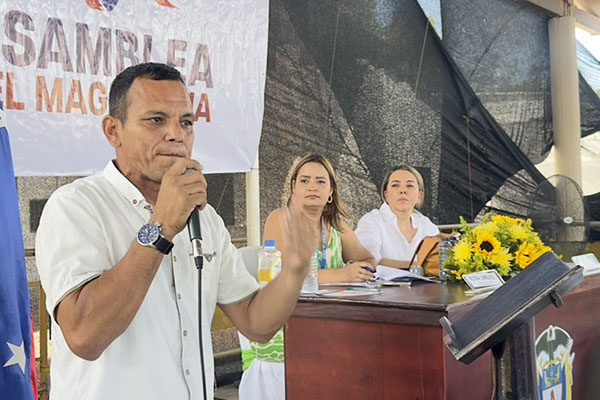 En la gráfica asesores de la ANT en compañía de las comunidades indígenas del departamento del Magdalena.