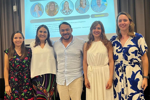  Mariana Romo, directora de Invest In Santa Marta; Silvia Elena Medina, presidenta de la Cámara de Comercio de Santa Marta para el Magdalena y Junior Perdomo, gerente del proyecto Macondo Natural; entre otros. 