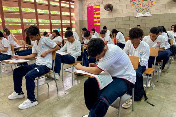 Más de 13 mil estudiantes de las 69 instituciones educativas en Santa Marta, realizarán este domingo 18 de agosto las Pruebas Saber 11, Presaber y validación del bachillerato.