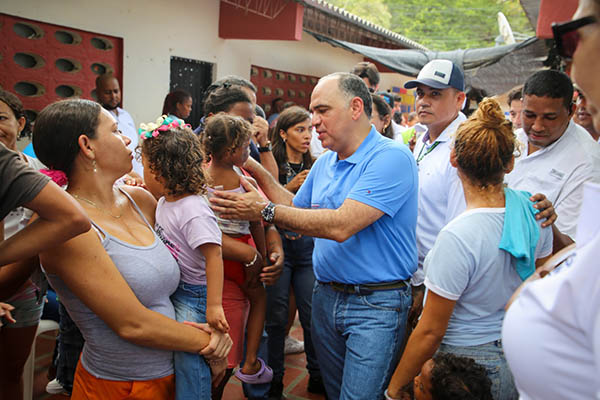 El alcalde Carlos Pinedo Cuello, reiteró que la administración está abierta al diálogo y a concertar con todos los sectores educativos.
