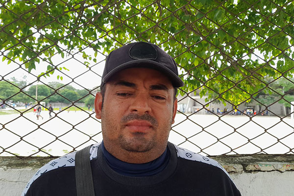 Jainer Salgado Yo pienso que se debe celebrar. Cuando hay fiestas todo el mundo está contento, todos tenemos ingresos económicos, porque llegarán muchos turistas que dinamizarán la economía de la ciudad y nos beneficiaria a todos los que somos comerciantes, además que hay eventos y se alegra la gente. Jainer Salgado Yo pienso que se debe celebrar. Cuando hay fiestas todo el mundo está contento, todos tenemos ingresos económicos, porque llegarán muchos turistas que dinamizarán la economía de la ciudad y nos beneficiaria a todos los que somos comerciantes, además que hay eventos y se alegra la gente.