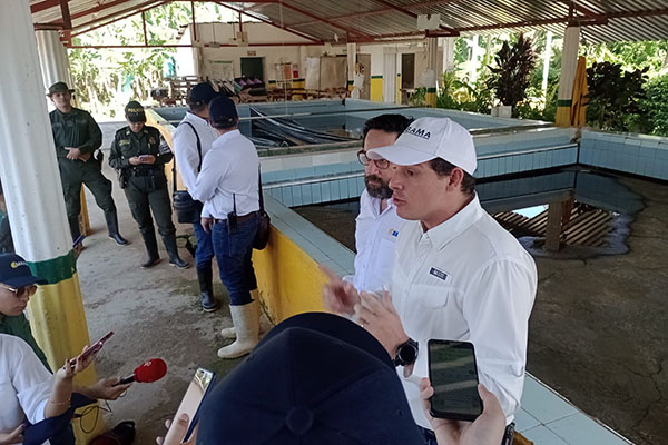 José Francisco Zuñiga Cotes, presidente de la Asosiación de Bananeros del Magdalena y La Guajira, resaltó que los productores de banano se enfrentan a muchos problemas en materia de seguridad y necesitan apoyo del gobierno nacional para la protección de este sector agropecuario. 