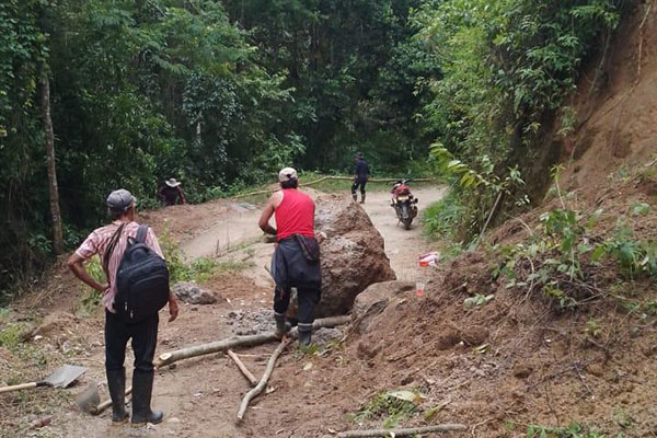 La presidenta de la junta comunal Yurlay Carrillo de la vereda insistió en que la rehabilitación de los carreteables es una necesidad prioritaria en el sector.