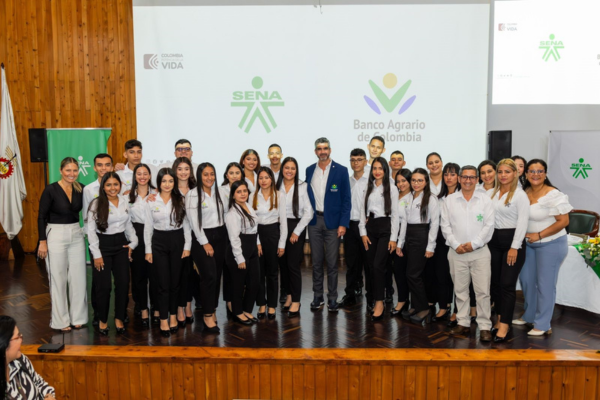 Los estudiantes se sintieron agradecidos con la entidad por brindarles el espacio de crecer profesionalmente. 