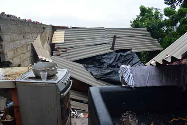 Una de las viviendas de la parte alta del barrio San Fernando destruidas por la fuerte corriente generada por las lluvias la noche del pasado jueves. Una de las viviendas de la parte alta del barrio San Fernando destruidas por la fuerte corriente generada por las lluvias la noche del pasado jueves.