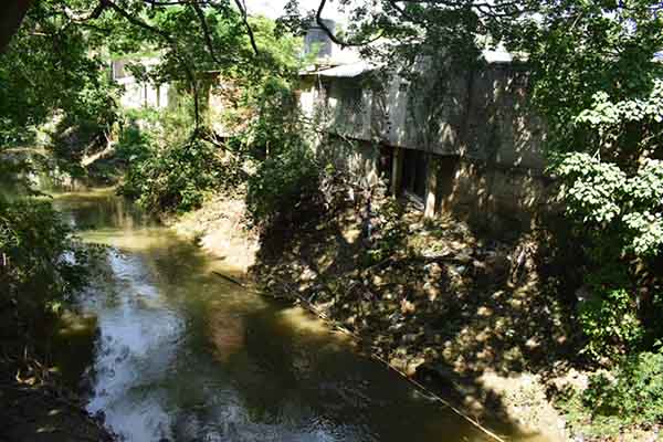 Pese a su apariencia de inofensivo, el río Manzanares el 14 de diciembre de 1999 dejó más de 30 mil personas afectadas en distintos barrios Pese a su apariencia de inofensivo, el río Manzanares el 14 de diciembre de 1999 dejó más de 30 mil personas afectadas en distintos barrios