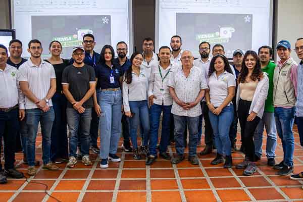 Este espacio fue fundamental para promover la integración de la tecnología en el campo y fortalecer la resiliencia de los agricultores ante los retos climáticos del futuro.