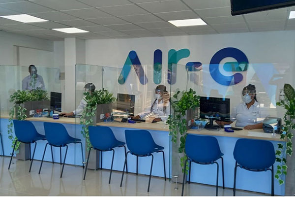 El ministro de Minas y Energía, Andrés Camacho se comprometió a cumplir con la reducción de tarifas para los usuarios de Magdalena, La Guajira y Atlántico.