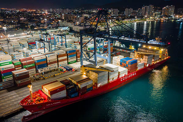 El sector industrial sigue siendo el principal motor de las exportaciones no minero-energéticas en Colombia, representando el 62% de las ventas externas.