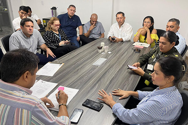 En la reunión estuvieron presentes Eduard Orozco, personero Distrital; Gustavo Berdugo secretario de Seguridad y Convivencia; Yolanda González, gerente de Atesa; Paola Gómez, directora del Dadsa; entre otros funcionarios.