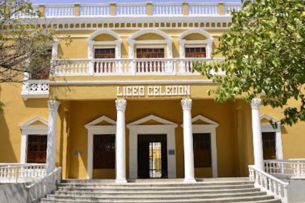 Gloria Larios Jiménez, rectora de la Institución Educativa Distrital Liceo Celedón