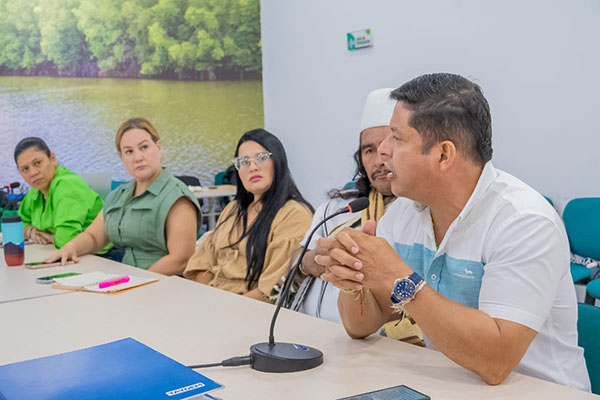 Luego del llamado realizado por el rector Pablo Vera en compañía con el Gobernador Arhuaco, el Gobierno Nacional realizó las primeras mesas de trabajo para solucionar la situación jurídica y administrativa del predio denominado ‘Los Acantilados’ Luego del llamado realizado por el rector Pablo Vera en compañía con el Gobernador Arhuaco, el Gobierno Nacional realizó las primeras mesas de trabajo para solucionar la situación jurídica y administrativa del predio denominado ‘Los Acantilados’
