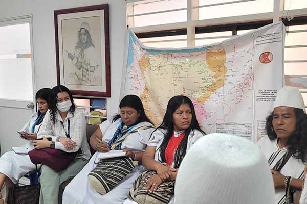 La reunión contó con la asistencia de la institucionalidad local y departamental y representantes del pueblo Arhuaco; habitantes de la Sierra Nevada de Santa Marta. Foto/Defensoría del pueblo