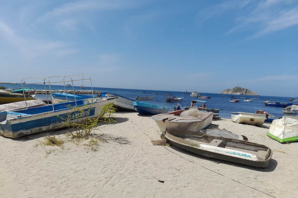 En la Bahía de Santa Marta es uno de los puntos críticos que tiene identificado la Dimar, en donde dejan las lanchas estacionadas y algunas están abandonadas. En la Bahía de Santa Marta es uno de los puntos críticos que tiene identificado la Dimar, en donde dejan las lanchas estacionadas y algunas están abandonadas.