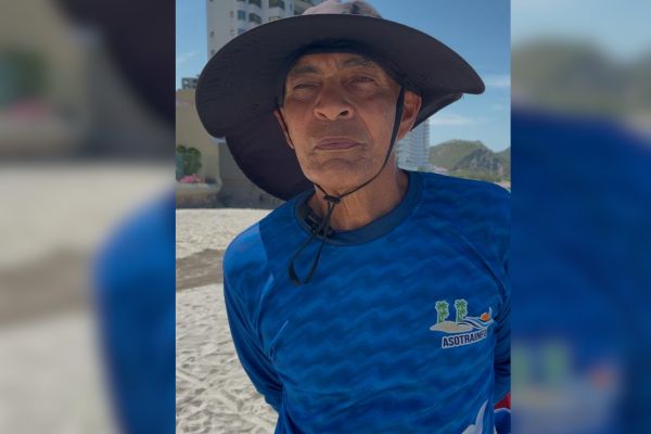 José Luis Romero, representante legal del gremio, han asumido la responsabilidad de limpiar la playa. José Luis Romero, representante legal del gremio, han asumido la responsabilidad de limpiar la playa.