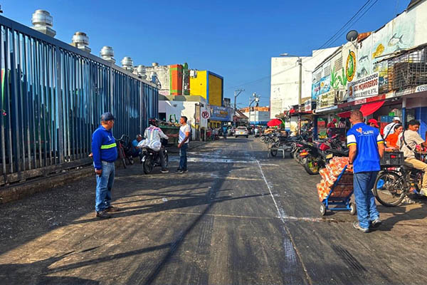 Los operativos también contaron con el acompañamiento de las autoridades encargadas de velar por la movilidad y la seguridad en el sector.