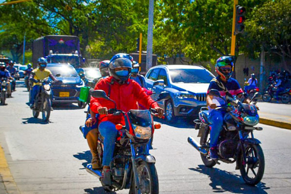 Restringida la circulación de motocicletas en la zona urbana y rural del Distrito durante los días 1 y 2 de marzo, en horarios comprendidos entre las 3:00 p.m. y las 4:00 a.m. Restringida la circulación de motocicletas en la zona urbana y rural del Distrito durante los días 1 y 2 de marzo, en horarios comprendidos entre las 3:00 p.m. y las 4:00 a.m.