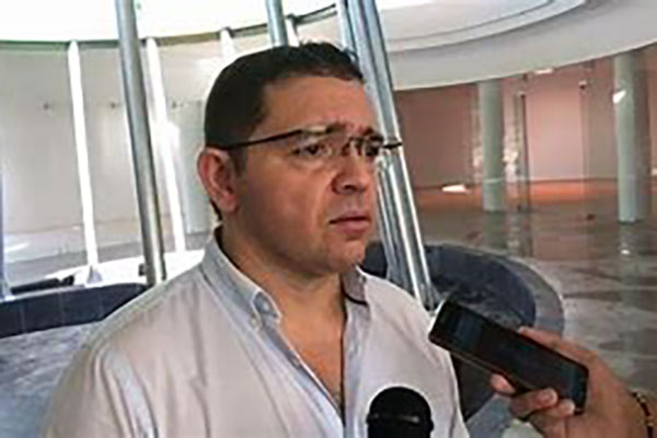 Rafael Martínez,  gobernador