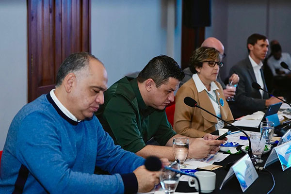 Alcalde Carlos Pinedo Cuello en la cumbre de alcaldes realizada en Manizales.