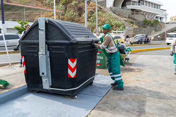 La primera fase de esta modernización se está llevando a cabo en El Rodadero, donde ya se han intervenido 56 contenedores.