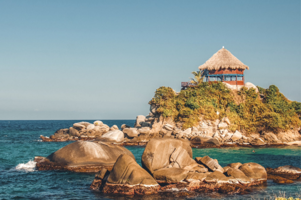 La nominación de Santa Marta en los World Travel Awards 2025 representa una oportunidad para impulsar el turismo local y fortalecer la economía de la ciudad.