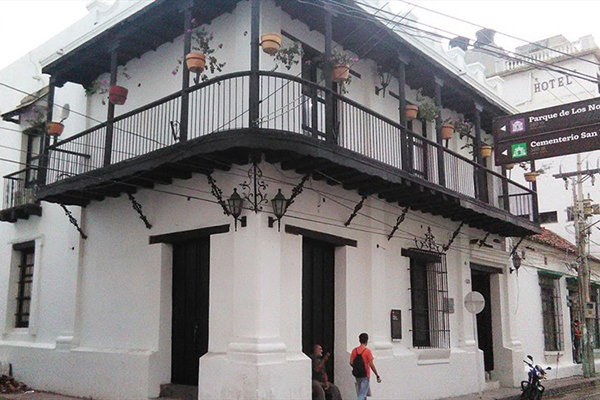La ‘Casa de Madame Agustine’, ubicada en el Centro Histórico de Santa Marta, se ha convertido en letrina pública y es la clara evidencia de la desidia, que ha habido para proteger los monumentos patrimoniales de la ciudad.