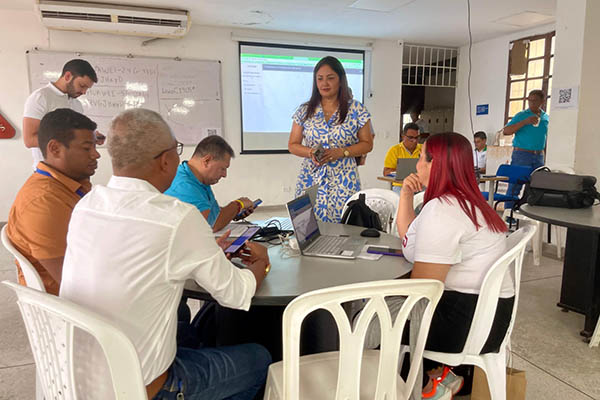 La secretaria de Educación Distrital, Sandra Patricia Muñoz Dorado, en la apertura de la jornada que estuvo a cargo de delegados del Ministerio de Educación Nacional.