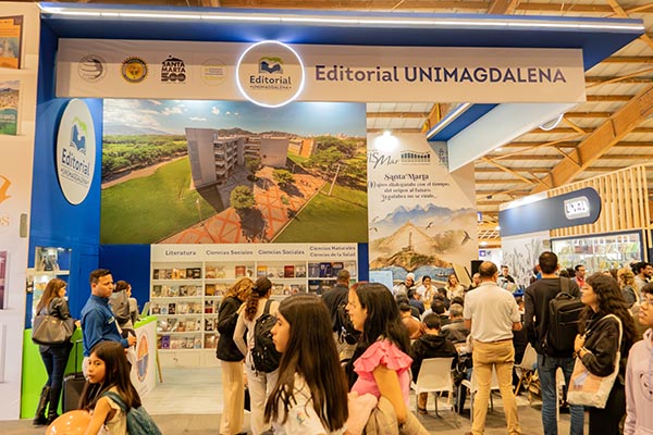 Stand de la Editorial Unimagdalena, ubicado en el pabellón 3 en Corferias, Bogotá.