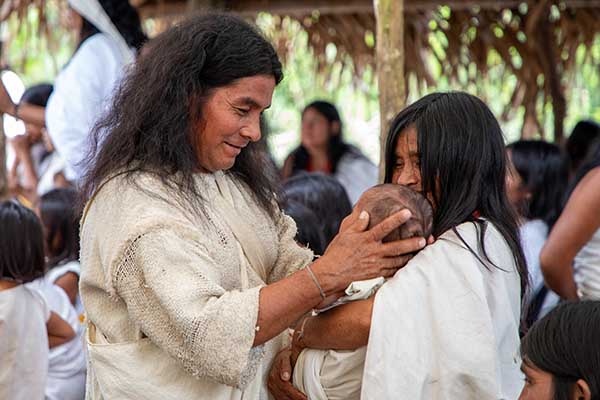  Las autoridades indígenas de la Organización Indígena Wiwa Golkushe Tayrona, de los departamentos de Magdalena y La Guajira, podrán certificar los nacimientos que tengan lugar en la comunidad que pertenecen.