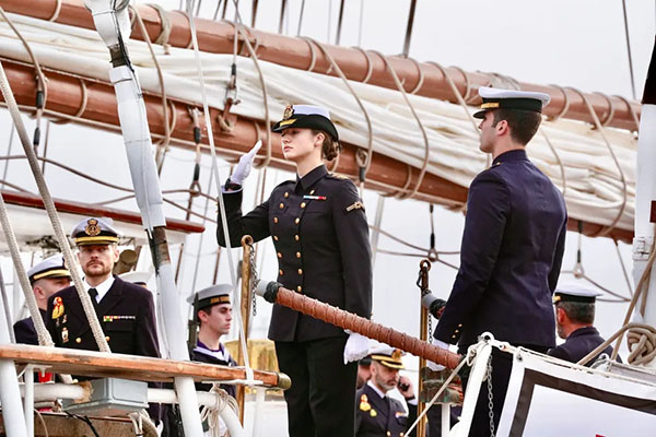 En un acto protocolario que cuenta como personaje principal de la Princesa Leonor de Borbón, se le hará un reconocimiento al velero como símbolo de la cordialidad entre España y Colombia.