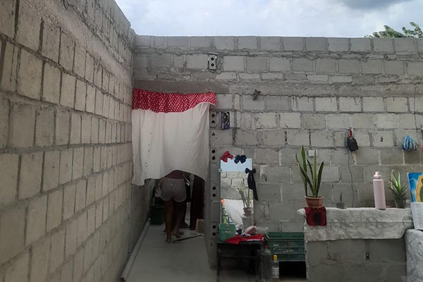 Vivienda que quedo sin el techo a causa de las fuertes ráfagas de viento que afectan al municipio de Aracataca.