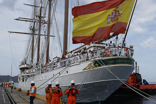 El buque insigne de Armada española en el que viaja la princesa Leonor de Borbón como guardiamarina permaneció en el puerto samario por tres días. Foto Ly Erick Amasifuén Pinche