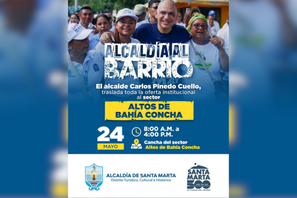 Funcionarios de distintas dependencias atienden a los ciudadanos en la cancha del barrio Altos de Bahía Concha durante la jornada “La Alcaldía al Barrio”.