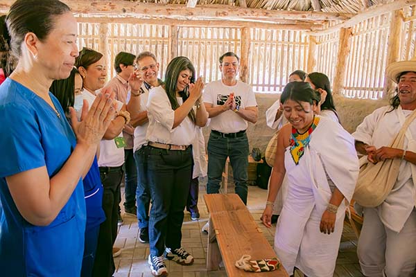 Karin Rondón Payares, decana de la Facultad de Ciencias de la Salud, socializando el propósito del proyecto ‘Tejiendo saberes’. Karin Rondón Payares, decana de la Facultad de Ciencias de la Salud, socializando el propósito del proyecto ‘Tejiendo saberes’.