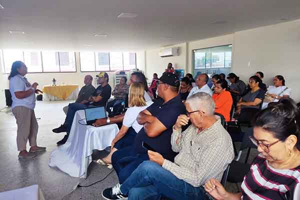 Jornada de charlas sobre la prevención contra la fiebre amarilla realizada en Fundación Magdalena.