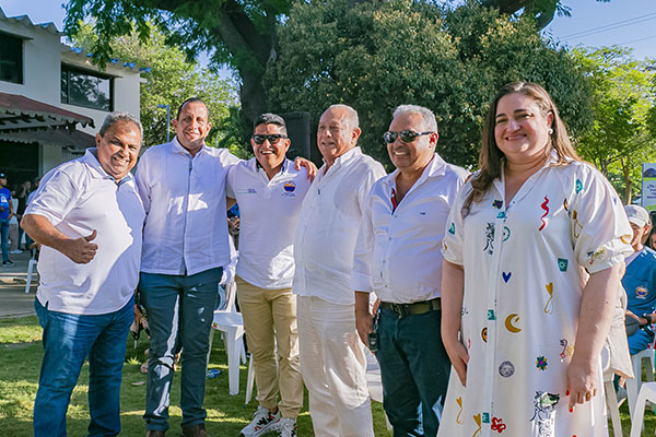 Mandatarios de diferentes poblaciones del departamento acompañando el evento por invitación del rector Pablo Vera Salazar.