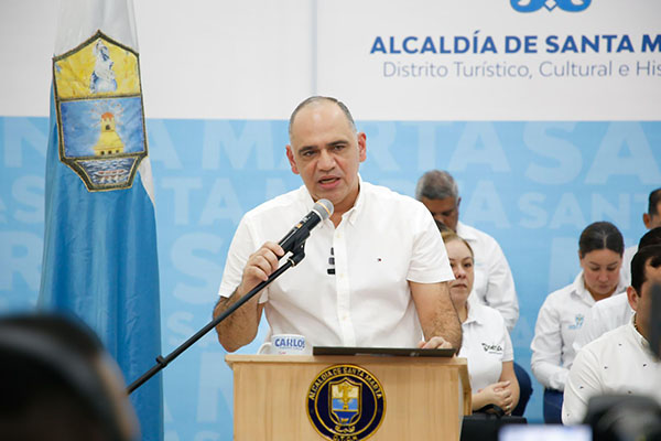 Carlos Pinedo Cuello, alcalde de Santa Marta.