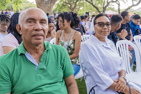 Los rectores de la IED El Pantano y la Normal Superior María Auxiliadora en la entrega de estímulos del Programa ‘Talento Santa Marta’. Los rectores de la IED El Pantano y la Normal Superior María Auxiliadora en la entrega de estímulos del Programa ‘Talento Santa Marta’.
