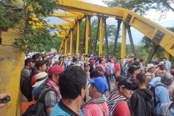 Bloqueos en la Troncal del Oriente realizados por las comunidades de la Sierra Nevada. Foto archivo EL INFORMADOR