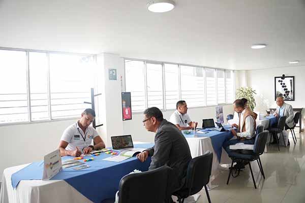Delegados de Cotelco Magdalena adelantan reuniones comerciales en el Eje Cafetero, promocionando a Santa Marta como destino en sus 500 años. FOTO: COTELCO