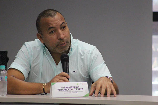En representación de la Alma Mater asistió el administrador magíster Abraham Hernández Gutiérrez, representante de los graduados ante el Consejo Superior, quien tomó posesión del cargo. Foto Unimagdalena En representación de la Alma Mater asistió el administrador magíster Abraham Hernández Gutiérrez, representante de los graduados ante el Consejo Superior, quien tomó posesión del cargo. Foto Unimagdalena