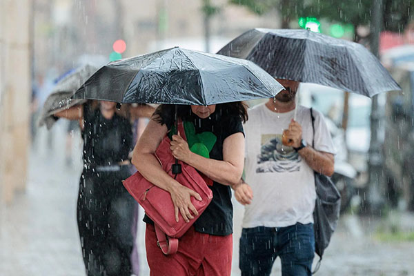 Imagen de fuertes lluvias que se pueden presentar en la ciudad de Barranquilla. Foto EFE