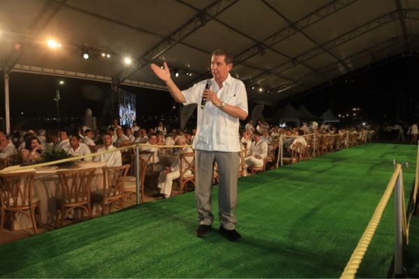José Felix Lafaurie, Presidente Ejecutivo de la Federación Nacional de Ganaderos (Fedegan), realizando su intervención en la clausura de la gran gira ganadera. Foto todos los derechos reservados EL INFORMADOR