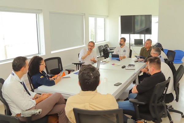 La Aerocivil confirmó que la Calle de Rodaje Bravo será habilitada antes de la Cumbre CELAC–UE, garantizando operaciones seguras en el aeropuerto de Santa Marta. Foto Secretaria de Desarrollo Económico 