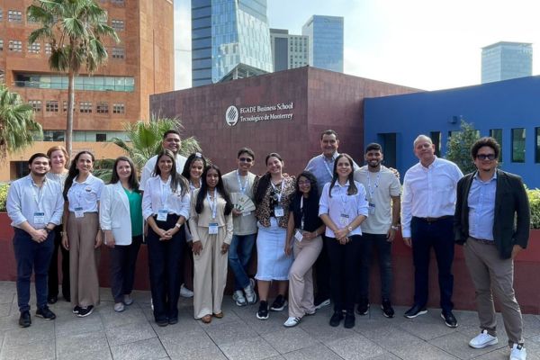 Jóvenes beneficiados por el programa de internacionalización visitaron el TEC de Monterrey fortaleciendo sus ideas de emprendimiento innovadoras con potencial de internacionalización. Foto Unimagdalena