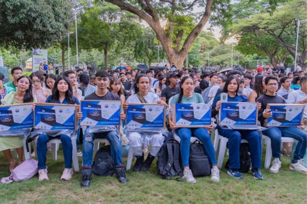 Computadores nuevos que fueron entregados a jóvenes adscritos los programas institucionales ‘Talento Magdalena’ y ‘Talento Santa Marta’. Foto Unimagdalena 
